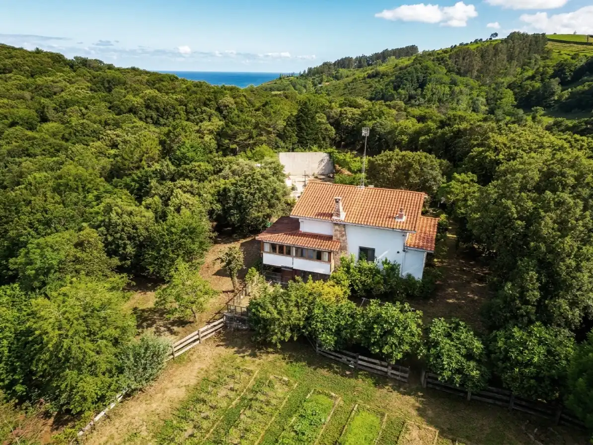 Piso en venta en GI-3811, 6, Zumaia Piso en venta en Zumaia con Calefacción, Jardín privado y Terraza