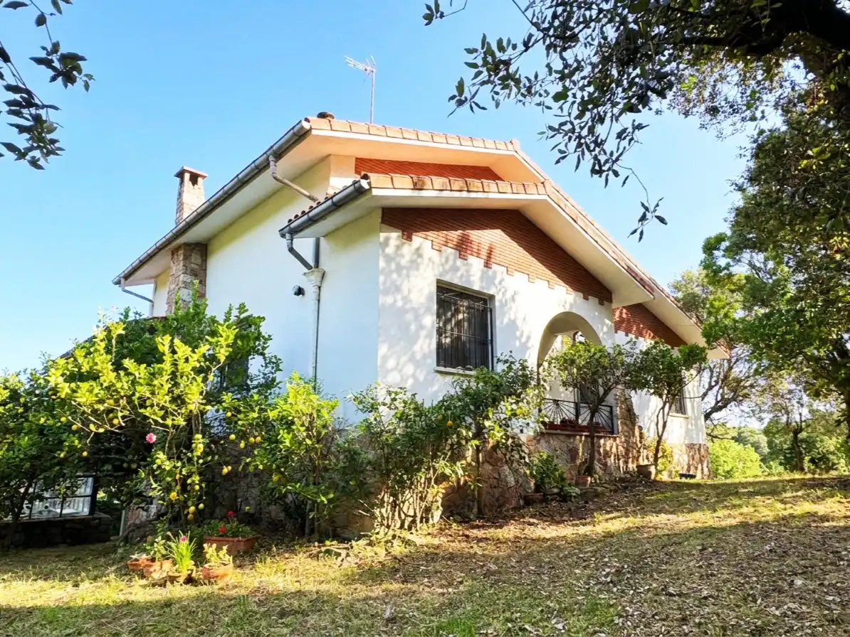 Piso en venta en GI-3811, 6, Zumaia Vista exterior de Piso en venta en Zumaia con Calefacción, Jardín privado y Terraza