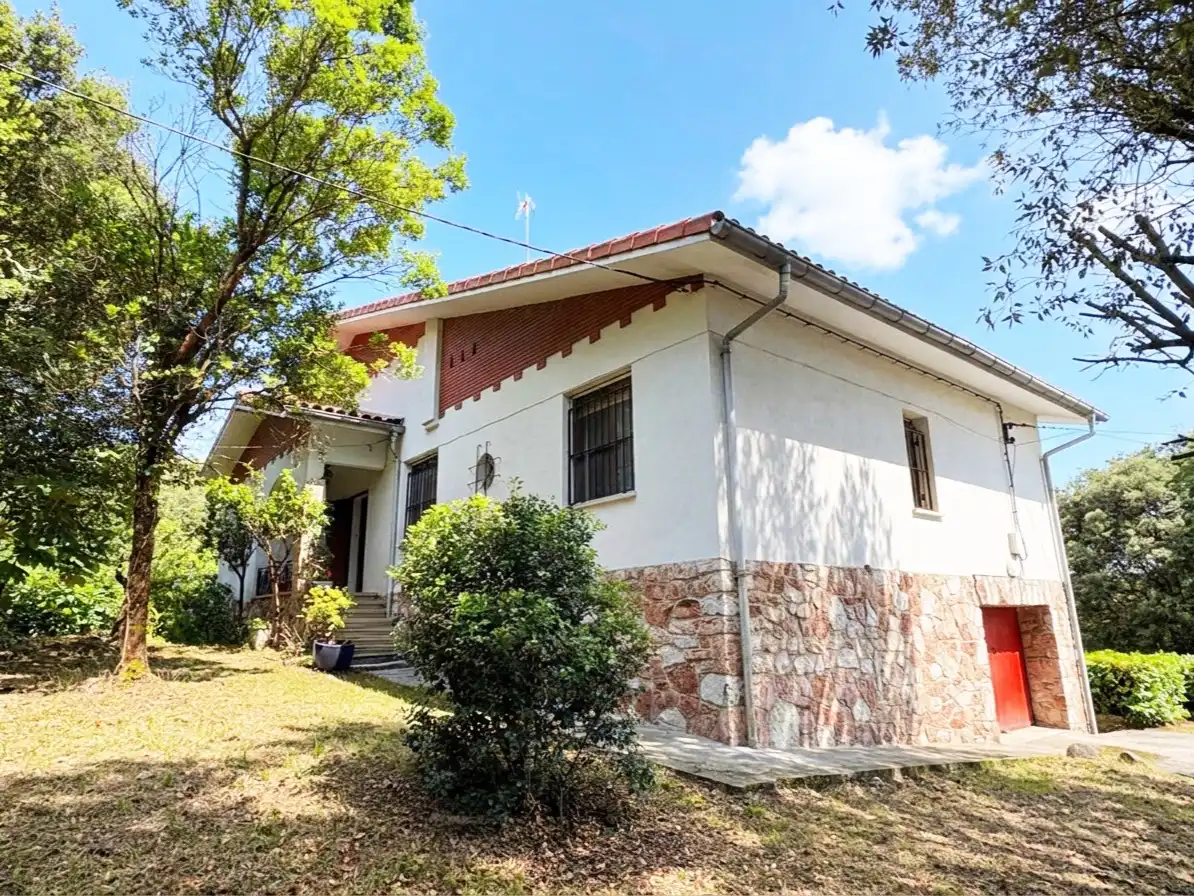 Piso en venta en GI-3811, 6, Zumaia Vista exterior de Piso en venta en Zumaia con Calefacción, Jardín privado y Terraza