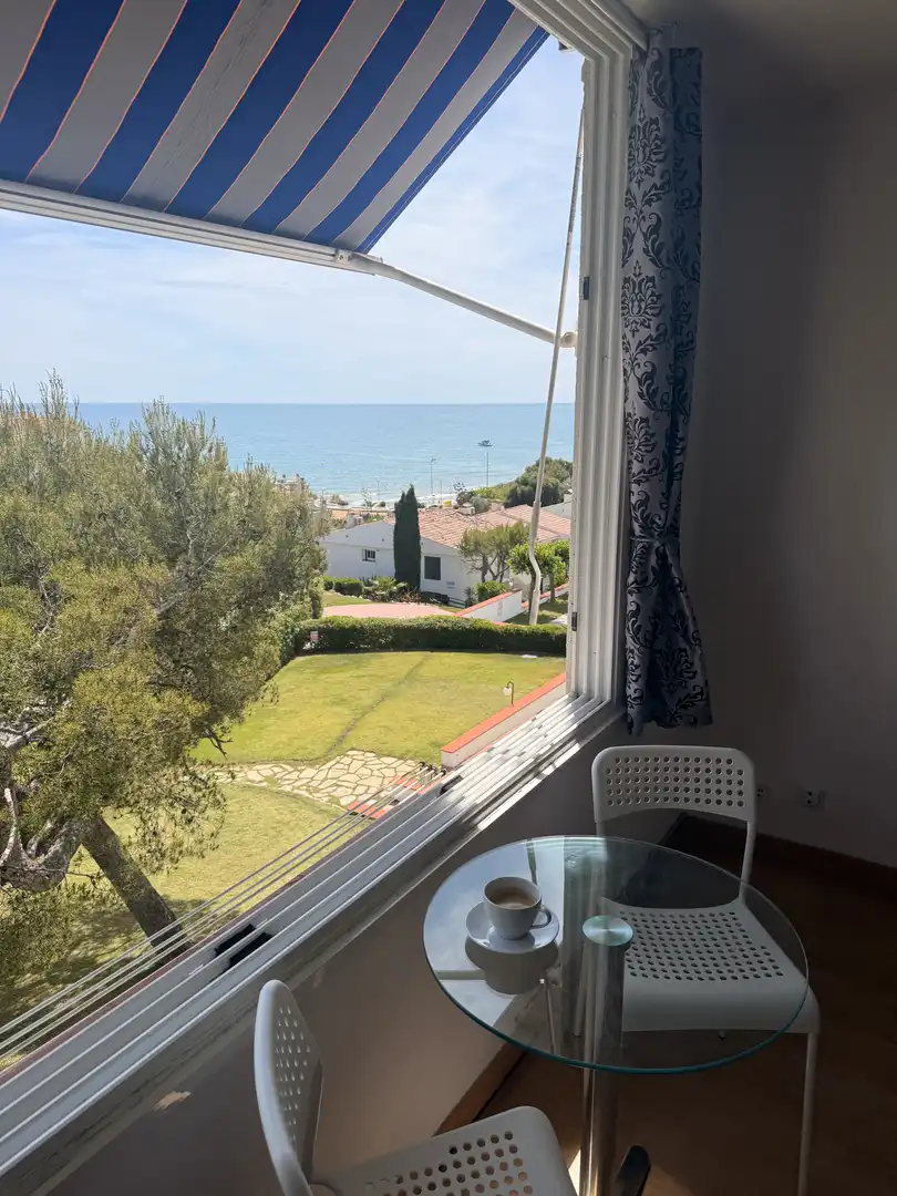 Piso en venta en Avinguda d'Emerencià Roig i Raventós, 16, Aiguadolç - Sant Sebastià Jardín de Piso en venta en Sitges con Jardín privado, Parquet y Piscina