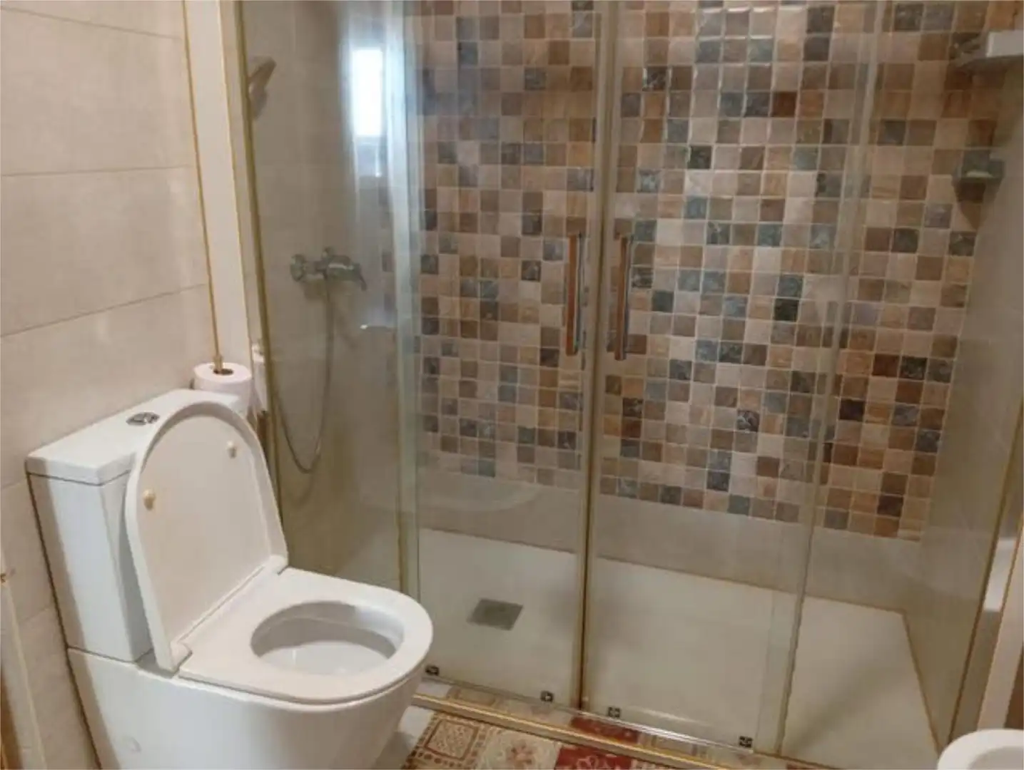 Baño de Piso de alquiler en Santa Comba con Trastero y Amueblado