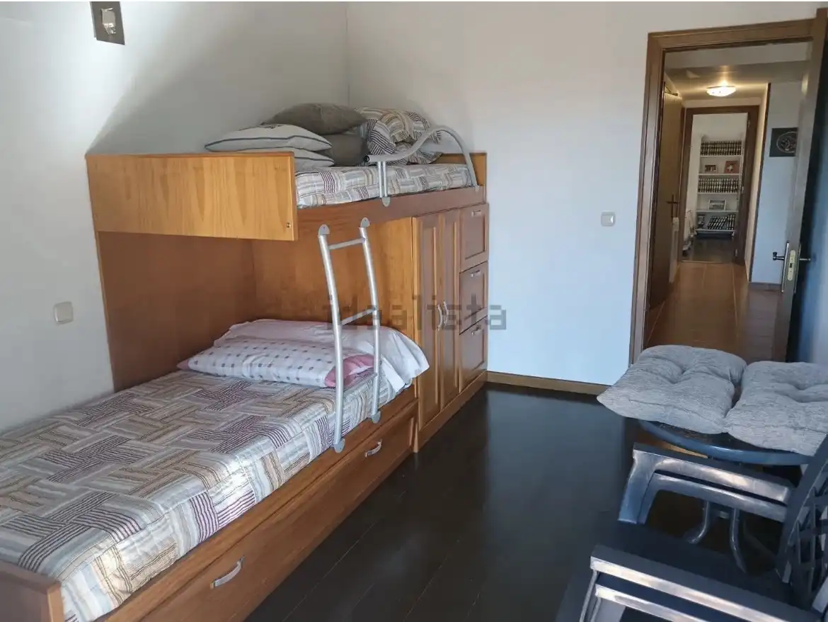 Schlafzimmer von Wohnung zum Verkauf in Jaca mit Klimaanlage, Heizung und Parkett