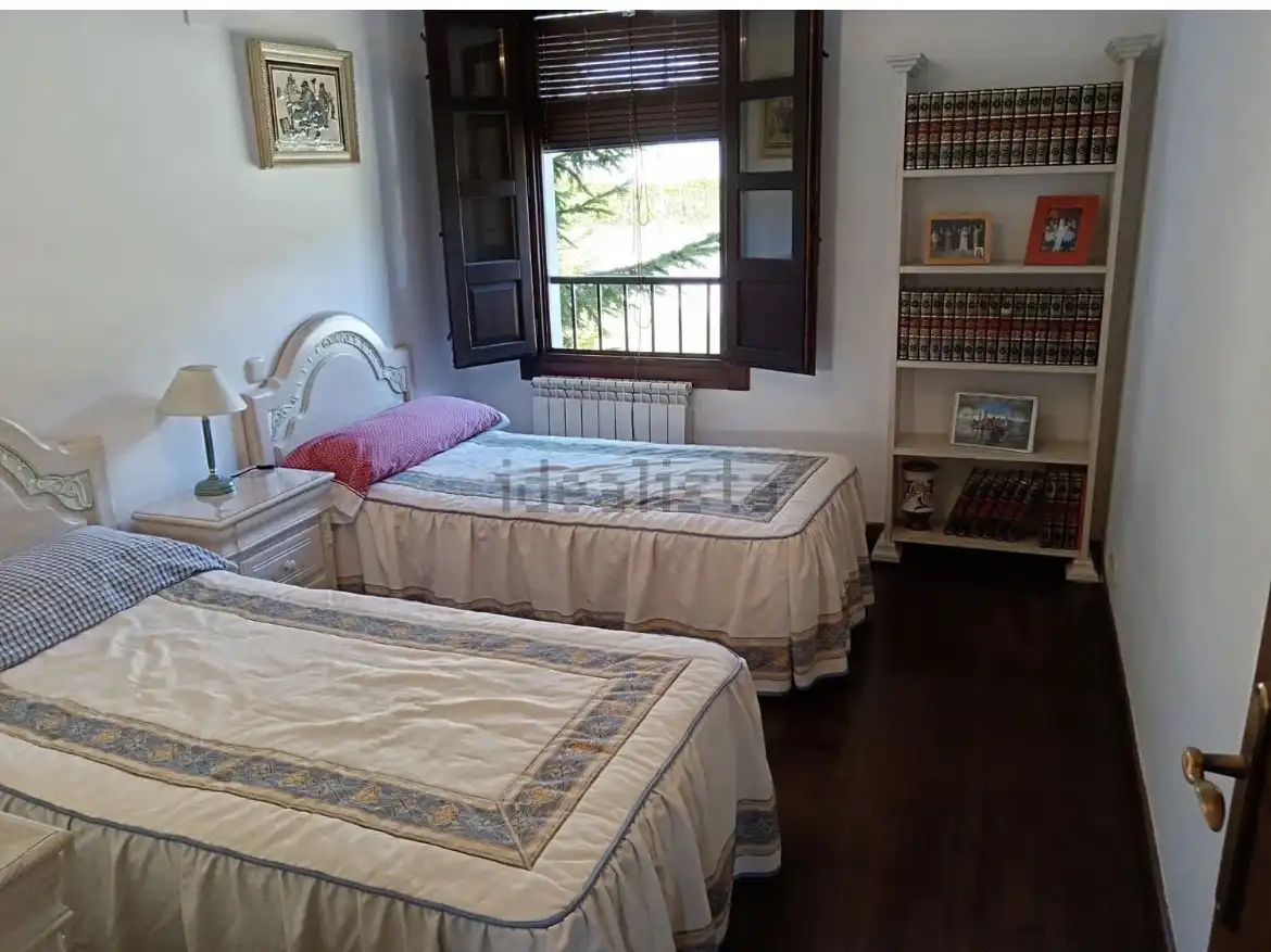 Schlafzimmer von Wohnung zum Verkauf in Jaca mit Klimaanlage, Heizung und Parkett