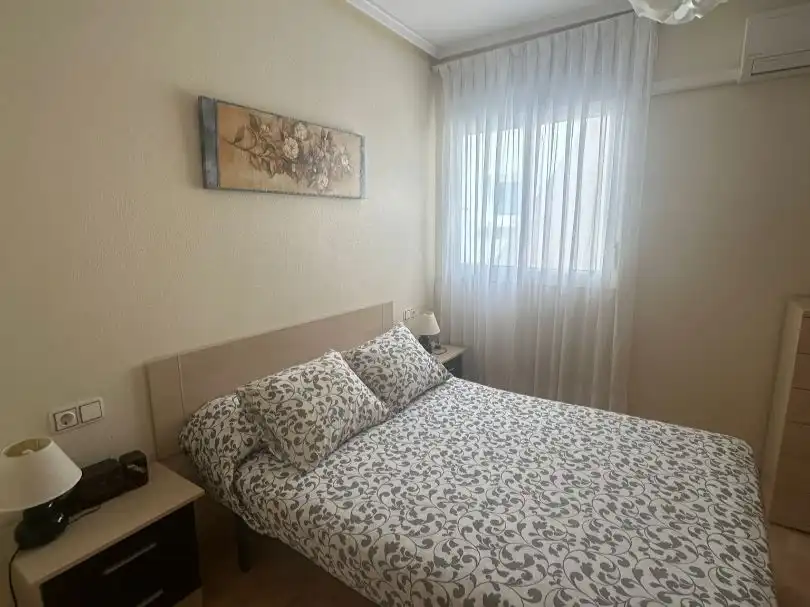 Flat for rent in Calle Virgen de la Paloma, 9, Zona Playa del Cura Bedroom of Flat for rent in Torrevieja with Air Conditioner, Terrace and Furnished