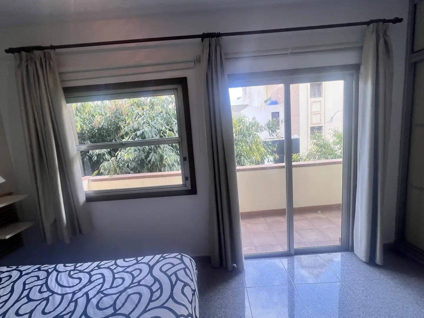 Piso de alquiler en Calle Fernando Guanarteme, 34, Santa Catalina - Canteras Terraza de Piso de alquiler en Las Palmas de Gran Canaria con Amueblado y Balcón