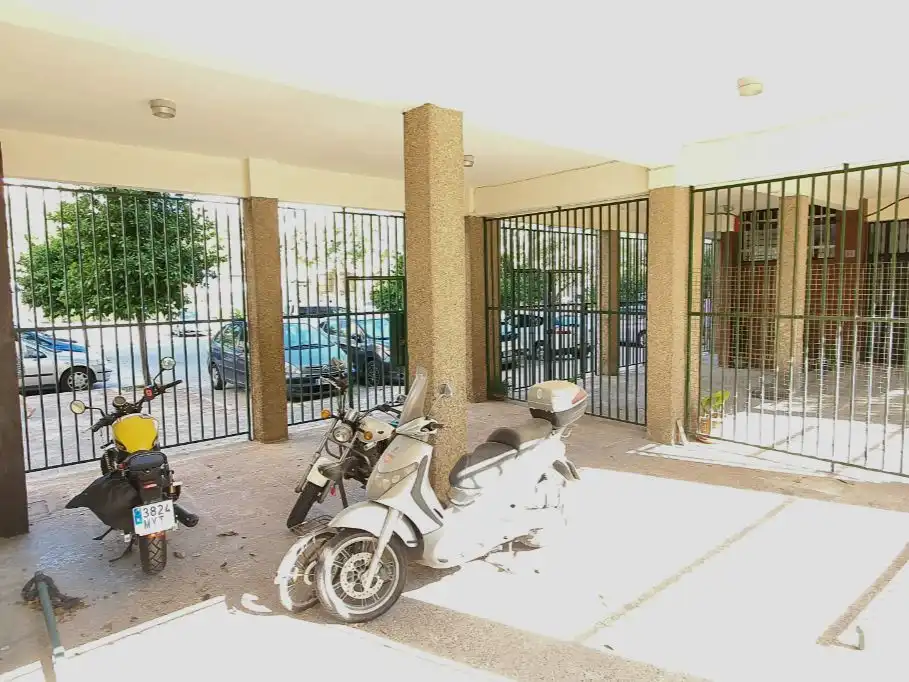 Flat for rent in Calle Gallega de la Moneda, 6, San Pablo Parking of Flat for rent in Sevilla with Air Conditioner, Heating and Parquet flooring