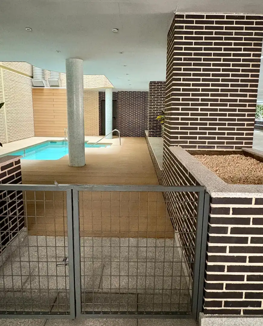 Wohnung zur Miete in Calle de Felipe Campos, 10, El Viso Schwimmbecken von Wohnung zur Miete in Madrid
