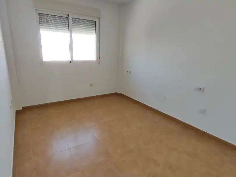 Piso en venta en Calle Sevilla, 1, Ceutí Habitación de Piso en venta en Ceutí con Terraza, Trastero y Videoportero