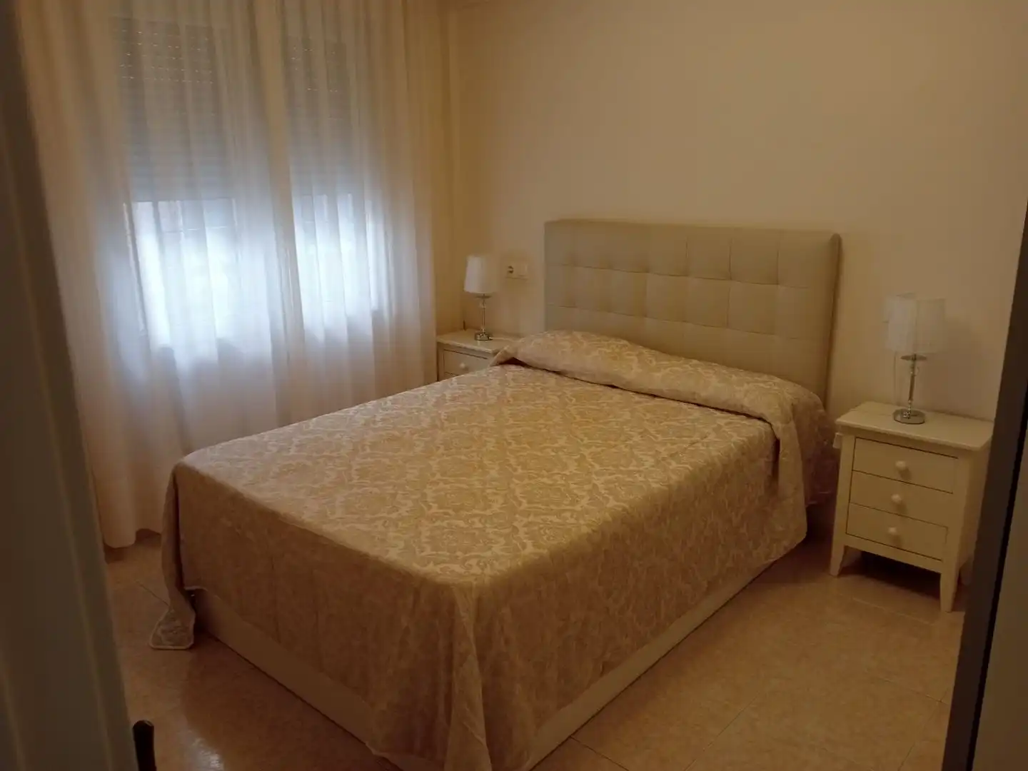 Bedroom of Flat for rent in Granada  with Air Conditioner, Heating and Furnished