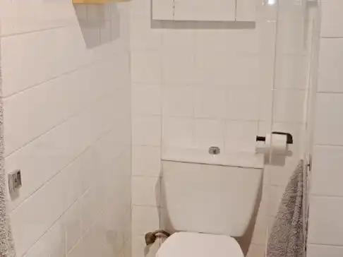 Flat for rent in Plaza San Marcos, 1, Feria Bathroom of Flat for rent in Sevilla with Air Conditioner and Furnished