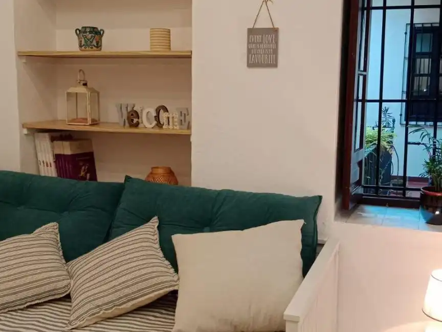 Flat for rent in Plaza San Marcos, 1, Feria Living room of Flat for rent in Sevilla with Air Conditioner and Furnished