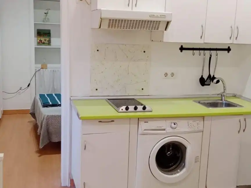 Flat for rent in Plaza San Marcos, 1, Feria Kitchen of Flat for rent in Sevilla with Air Conditioner and Furnished