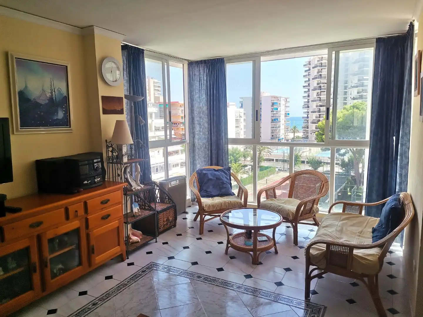Apartamento en venta en Carrer de Menorca, 23, Playa de Gandia Sala de estar de Apartamento en venta en Gandia con Aire acondicionado