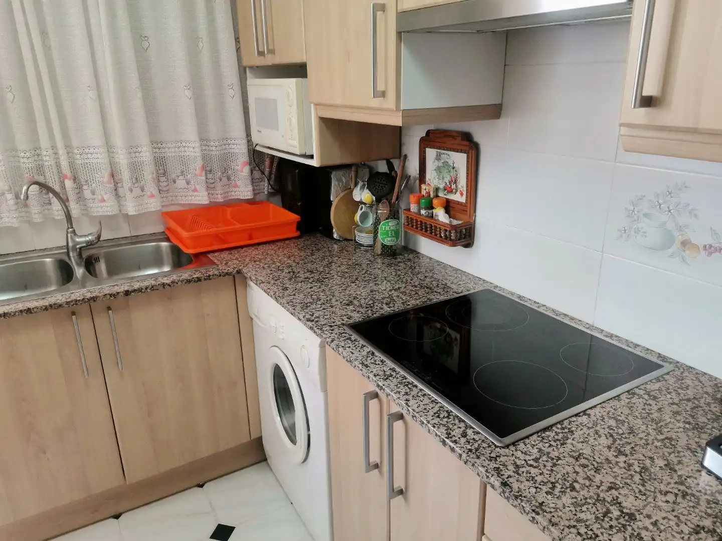 Apartamento en venta en Carrer de Menorca, 23, Playa de Gandia Cocina de Apartamento en venta en Gandia con Aire acondicionado