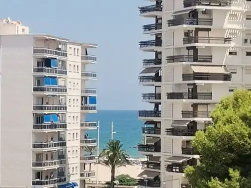 Apartamento en venta en Carrer de Menorca, 23, Playa de Gandia Vista exterior de Apartamento en venta en Gandia con Aire acondicionado