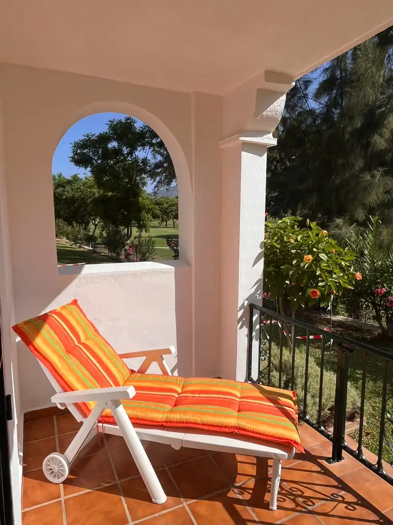Piso de alquiler en Avenida de Francia, 2, Mijas Golf Terraza de Piso de alquiler en Mijas con Aire acondicionado, Calefacción y Jardín privado