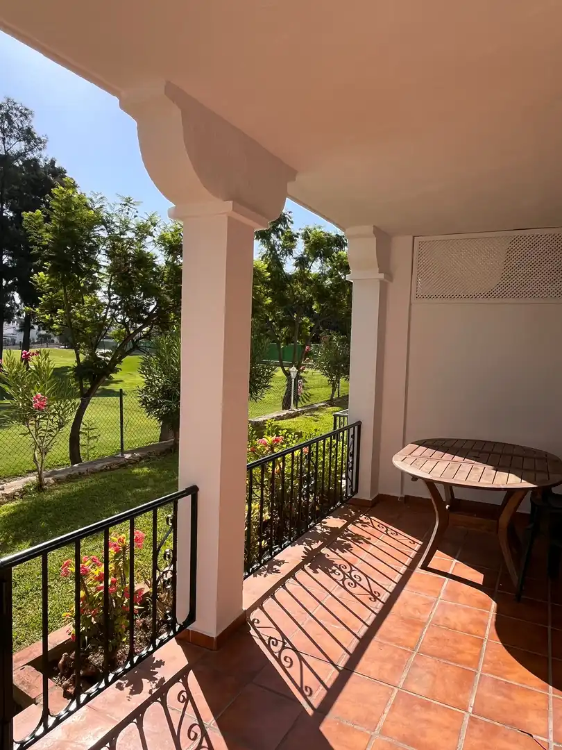 Piso de alquiler en Avenida de Francia, 2, Mijas Golf Terraza de Piso de alquiler en Mijas con Aire acondicionado, Calefacción y Jardín privado