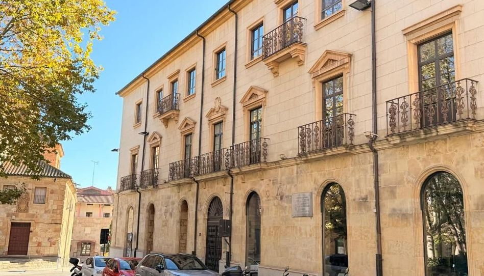 Piso en venta en Plaza de Colón, 19, Barrio del Centro, Salamanca Capital - imagen 1 Foto 1 de Piso en venta en Plaza de Colón, 19, Barrio del Centro, Salamanca Capital