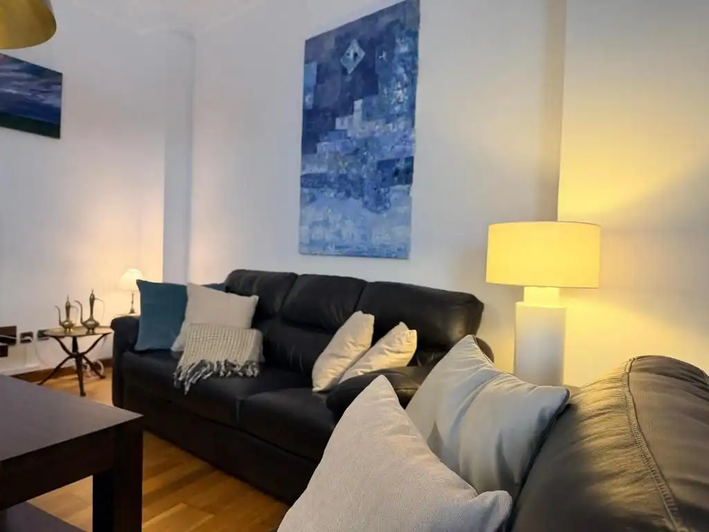 Piso en venta en Plaza de Colón, 19, Barrio del Centro Sala de estar de Piso en venta en Salamanca Capital con Aire acondicionado, Terraza y Balcón