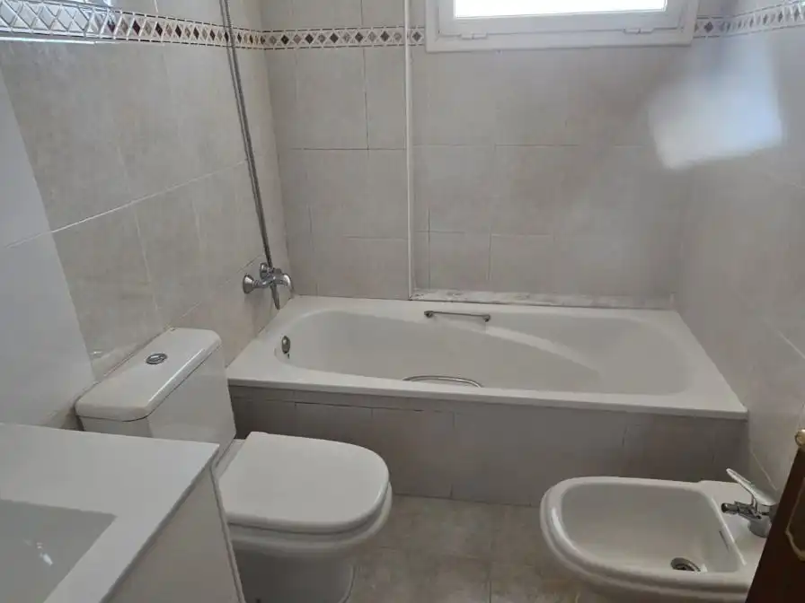 Baño de Piso en venta en Mataró con Aire acondicionado, Calefacción y Trastero