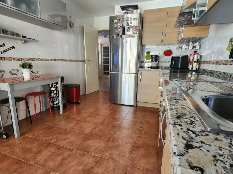 Casa o xalet en venda a Calle Miguel de los Reyes, 4, Pinos de Alhaurín Cuina de Casa o xalet en venda en Alhaurín de la Torre amb Aire condicionat, Calefacció i Jardí privat