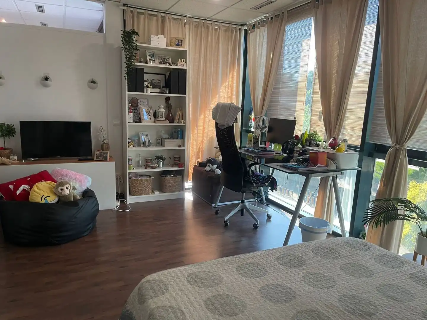 Loft en venta en Avenida del Puente Cultural, 8, Dehesa Vieja - Puente Cultural Sala de estar de Loft en venta en San Sebastián de los Reyes con Aire acondicionado y Balcón