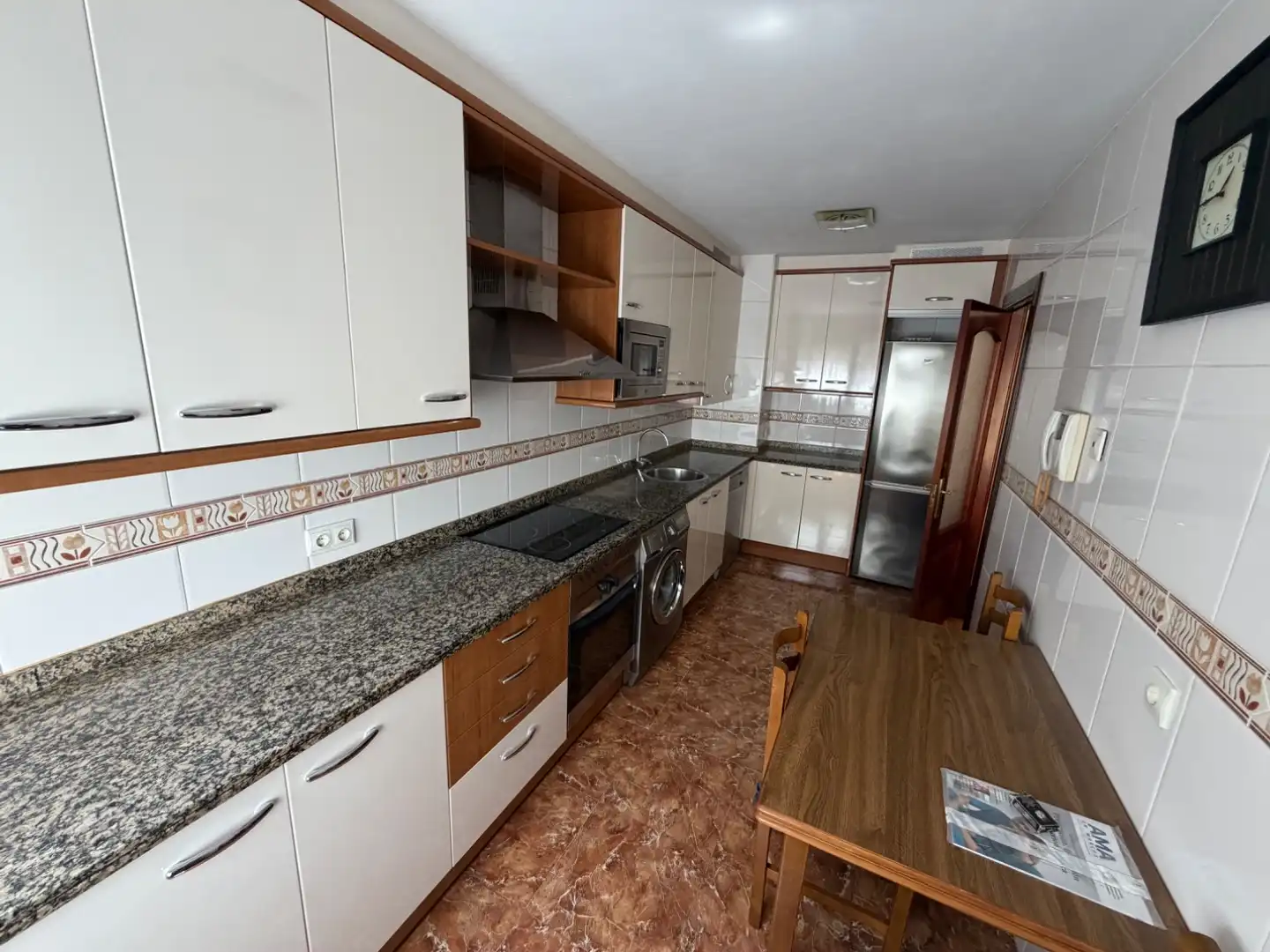 Piso de alquiler en Calle Víctor García de la Concha, 5, Villaviciosa - Amandi Cocina de Piso de alquiler en Villaviciosa con Calefacción, Parquet y Amueblado