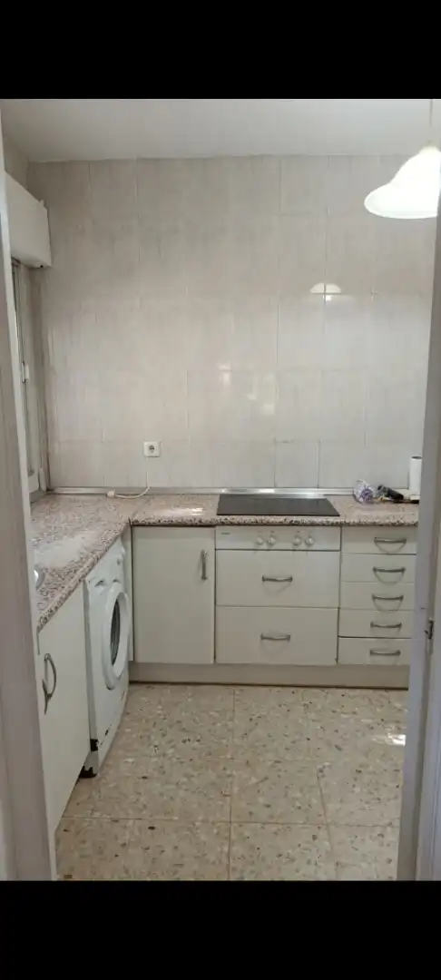 Casa o xalet en venda a 3ª Avenida, Dehesilla de Calamón - Campomanes Cuina de Casa o xalet en venda en Badajoz amb Aire condicionat, Jardí privat i Terrassa