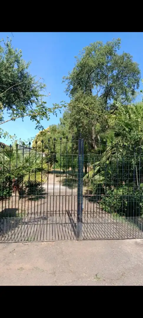 Casa o xalet en venda a 3ª Avenida, Dehesilla de Calamón - Campomanes Casa o xalet en venda en Badajoz amb Aire condicionat, Jardí privat i Terrassa