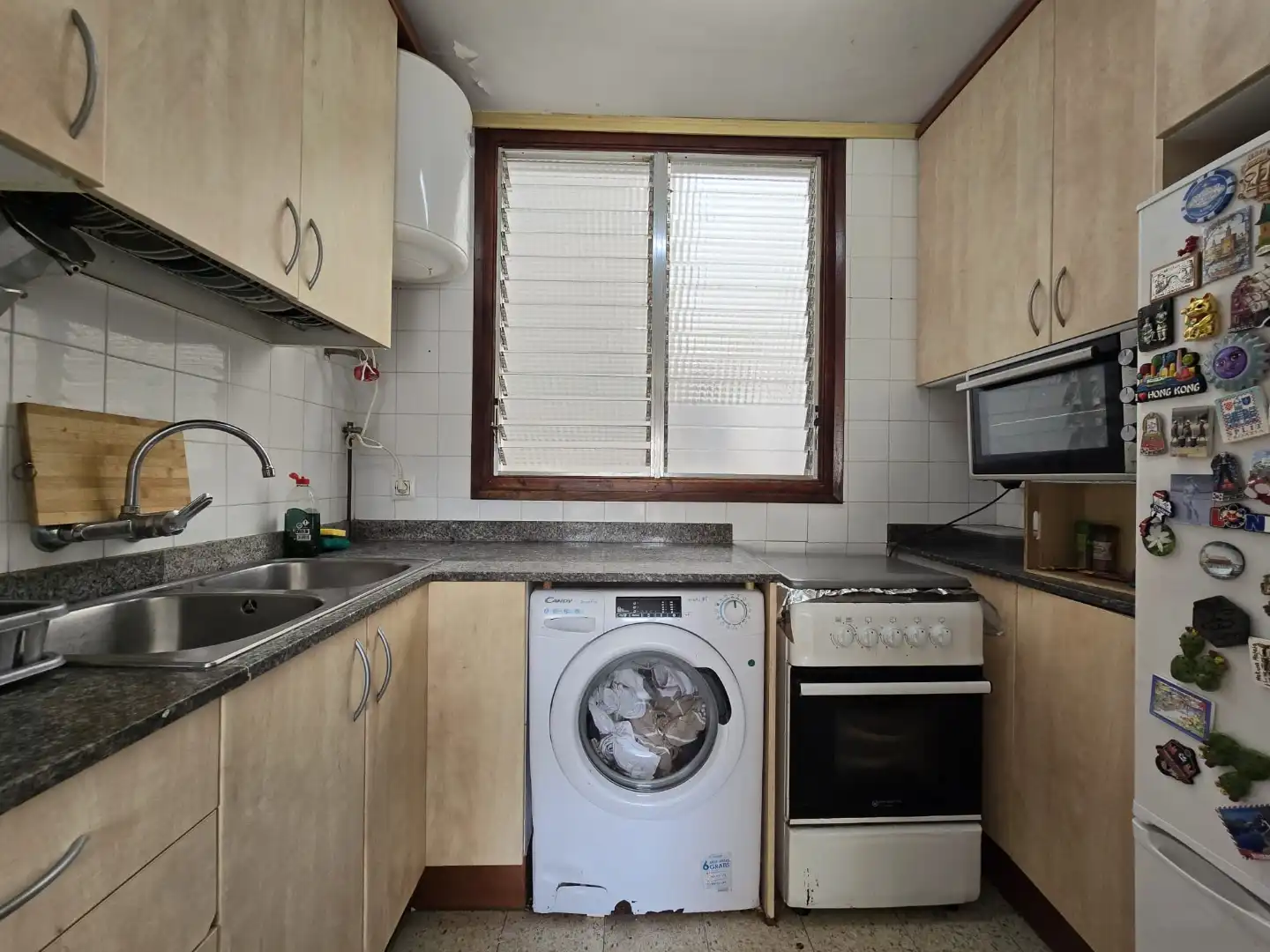 Flat for sale in N-2, 123, Centre Kitchen of Flat for sale in Pineda de Mar with Terrace