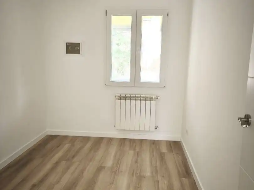 Piso en venta en Calle de la Huerta del Convento, 3, Casco histórico de Vicálvaro Habitación de Piso en venta en Madrid Capital con Aire acondicionado, Terraza y Balcón