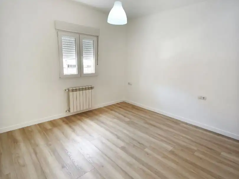 Piso en venta en Calle de la Huerta del Convento, 3, Casco histórico de Vicálvaro Habitación de Piso en venta en Madrid Capital con Aire acondicionado, Terraza y Balcón