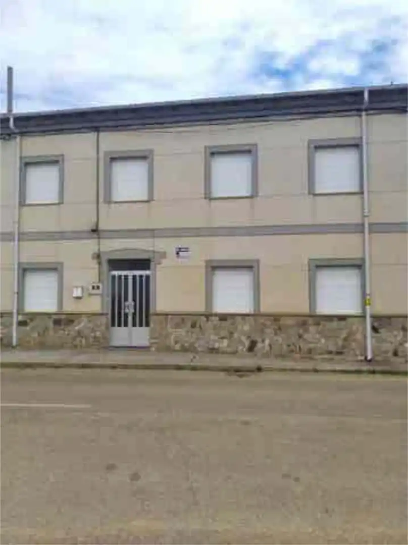 Casa o xalet en venda a Villaobispo de Otero Vista exterior de Casa o xalet en venda en Villaobispo de Otero amb Moblat