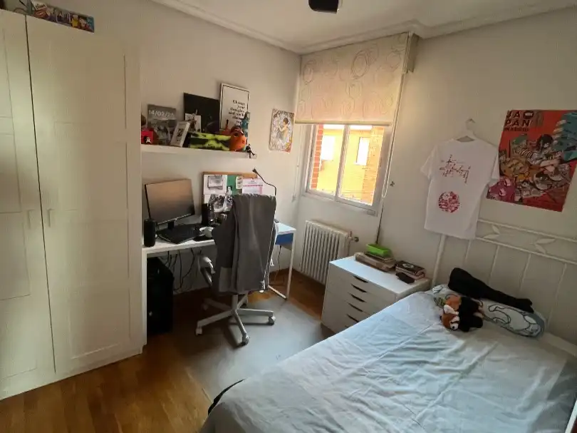 Zimmer in Calle de Mota del Cuervo, 3, Canillas Schlafzimmer von Wohnung zur untervermieten in Madrid