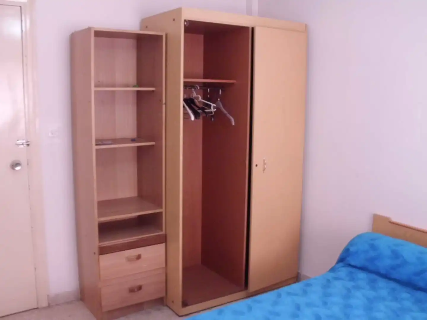 Room in Calle de Camino Cañete, 4, Centro Bedroom of Flat for share in Cuenca with Heating, Terrace and Furnished