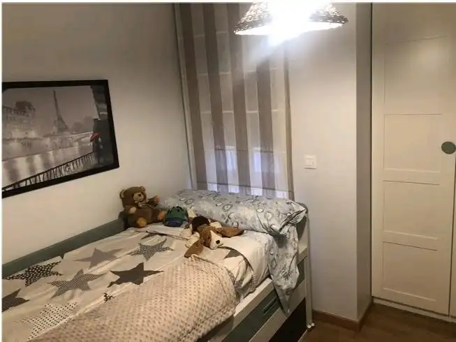 Piso en venta en Calle Atocha, 15, Villarrobledo Habitación de Piso en venta en Villarrobledo con Aire acondicionado