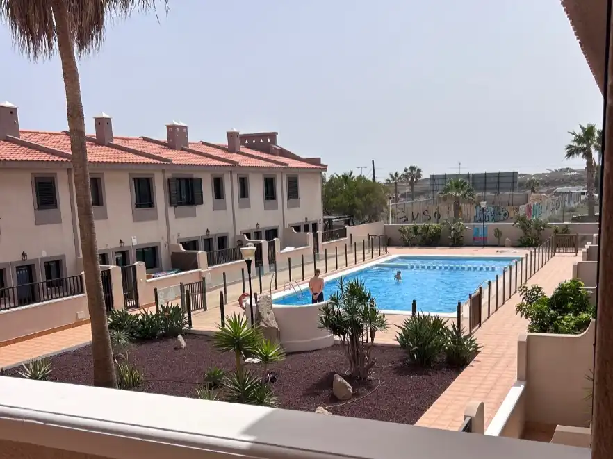 Apartamento en venta en Avenida Juan Carlos I, 5, El Médano Piscina de Apartamento en venta en Granadilla de Abona con Piscina, Parking comunitario y Balcón