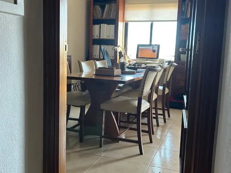 Apartamento en venta en Avenida Juan Carlos I, 5, El Médano Comedor de Apartamento en venta en Granadilla de Abona con Piscina, Parking comunitario y Balcón