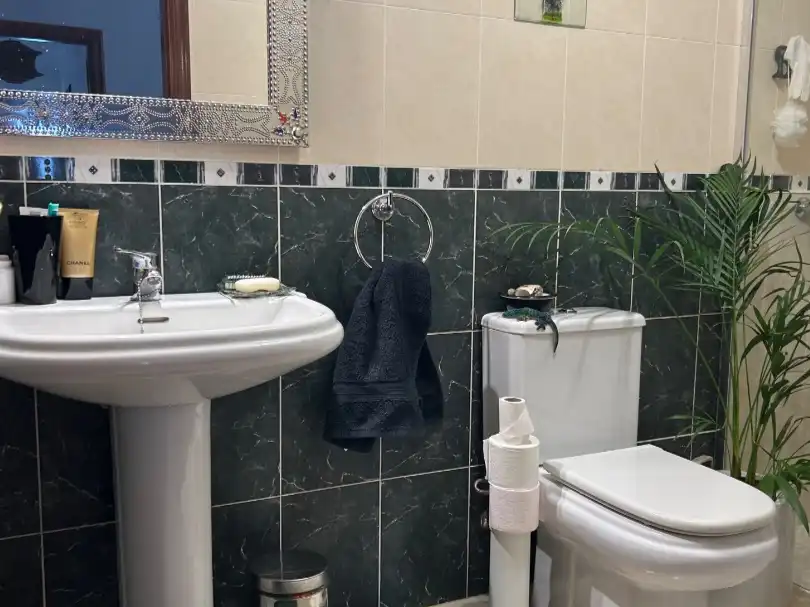 Apartamento en venta en Avenida Juan Carlos I, 5, El Médano Baño de Apartamento en venta en Granadilla de Abona con Piscina, Parking comunitario y Balcón