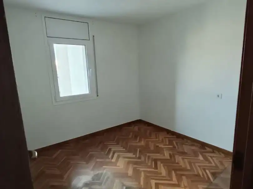 Flat for rent in Avinguda de Martí Pujol, 301, Centre Bedroom of Flat for rent in Badalona with Parquet flooring and Balcony
