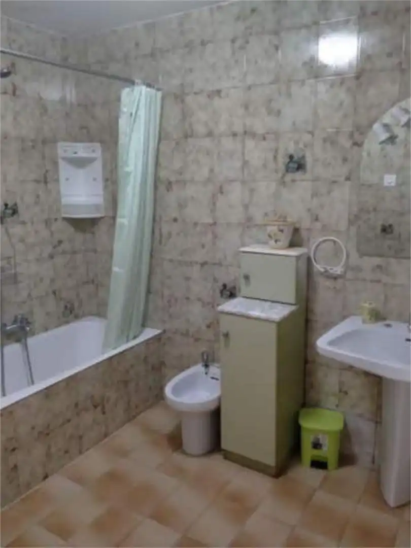 Baño de Casa o chalet de alquiler en Vilallonga / Villalonga con Jardín privado, Terraza y Se aceptan mascotas