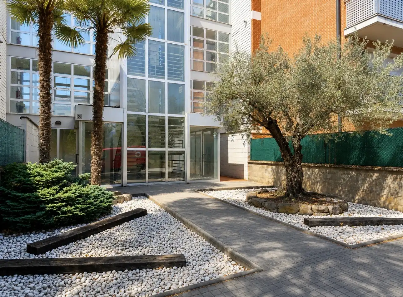 Pis en venda a Passeig 1 D'octubre, 3, La Pobla de Segur Vista exterior de Pis en venda en La Pobla de Segur amb Terrassa i Balcó