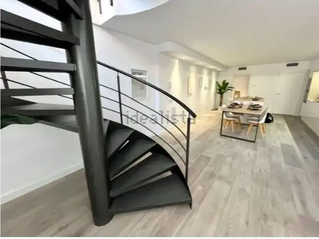 Dúplex en venta en Carrer Bellavista, 14, Centre Dúplex en venta en L'Hospitalet de Llobregat con Aire acondicionado y Terraza