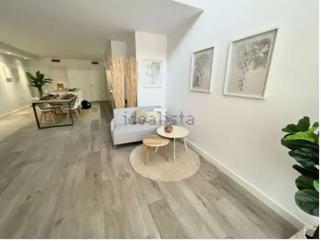 Dúplex en venta en Carrer Bellavista, 14, Centre Vista exterior de Dúplex en venta en L'Hospitalet de Llobregat con Aire acondicionado y Terraza