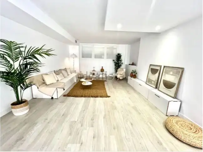 Dúplex en venta en Carrer Bellavista, 14, Centre Sala de estar de Dúplex en venta en L'Hospitalet de Llobregat con Aire acondicionado y Terraza