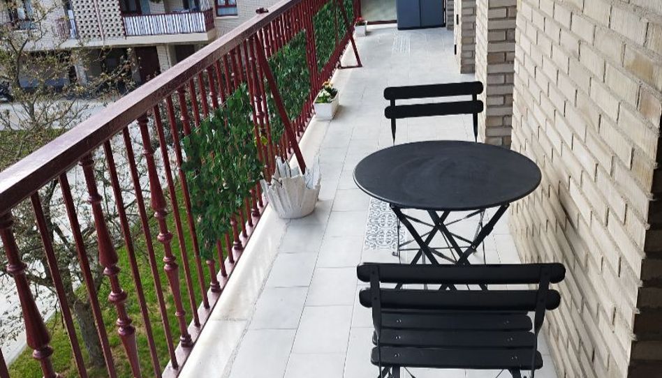Piso en venta en Aritzbatalde Plaza, 4, Zarautz, Gipuzkoa - imagen 1 Foto 1 de Piso en venta en Aritzbatalde Plaza, 4, Zarautz, Gipuzkoa