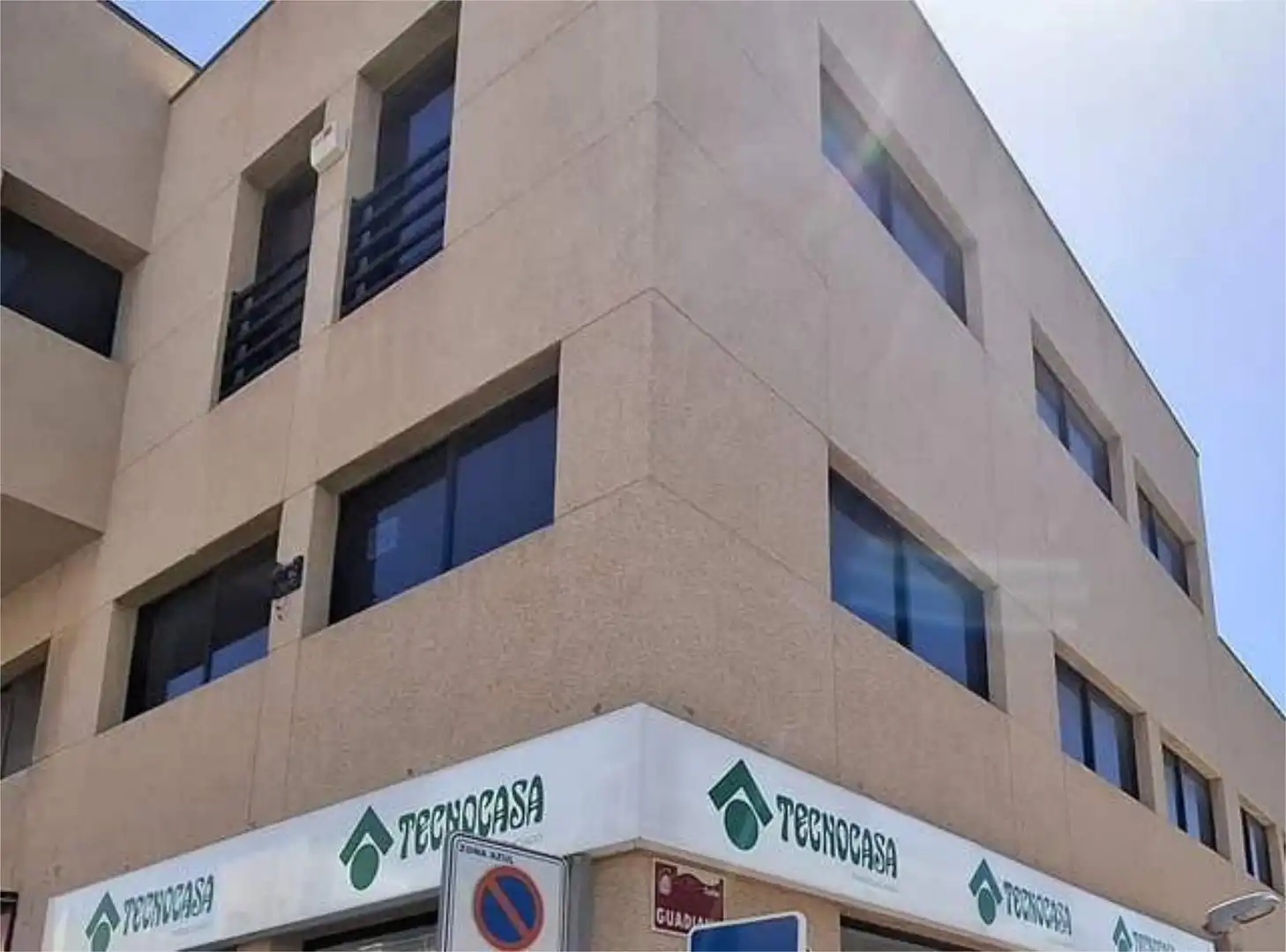 Vista exterior de Local de alquiler en Puerto del Rosario con Aire acondicionado