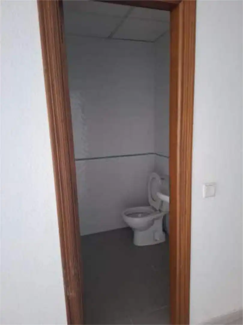Baño de Local de alquiler en Puerto del Rosario con Aire acondicionado