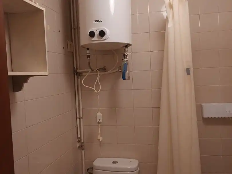 Apartamento de alquiler en Rúa dos Pelamios, 18, Campus Norte - San Caetano Baño de Apartamento de alquiler en Santiago de Compostela con Calefacción y Amueblado