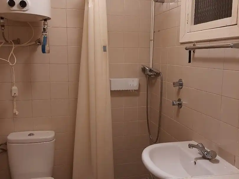 Apartamento de alquiler en Rúa dos Pelamios, 18, Campus Norte - San Caetano Baño de Apartamento de alquiler en Santiago de Compostela con Calefacción y Amueblado